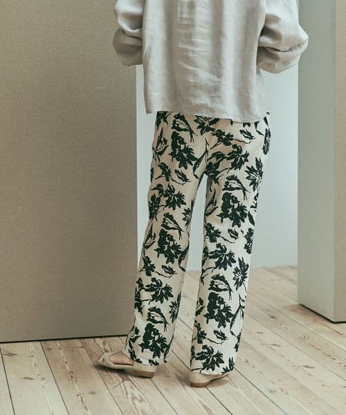 DOORSリネンレーヨンフラワープリントパンツ