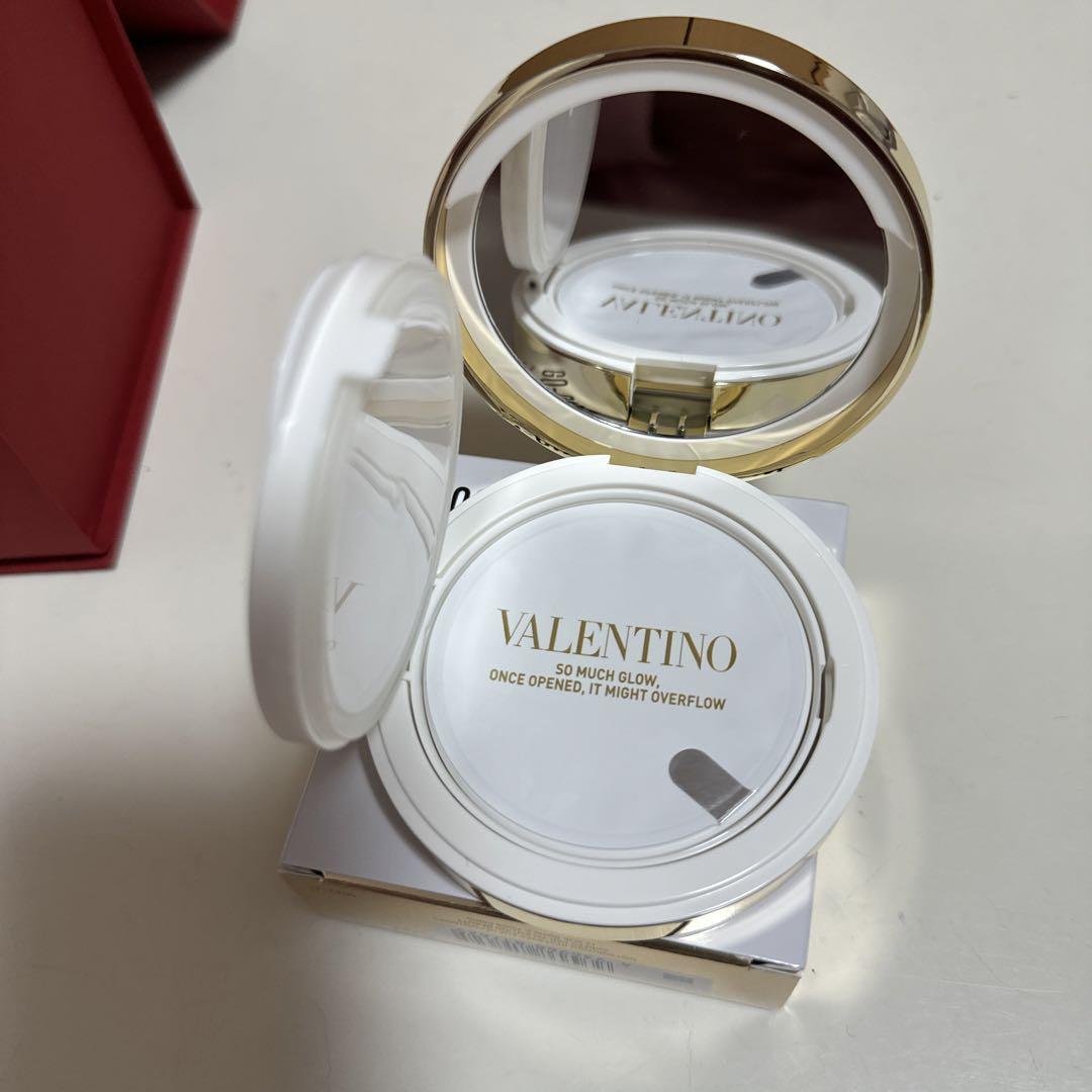 クッションファンデ VALENTINO ヴァレンティノ ビューティのクッションファンデの限定ケースに