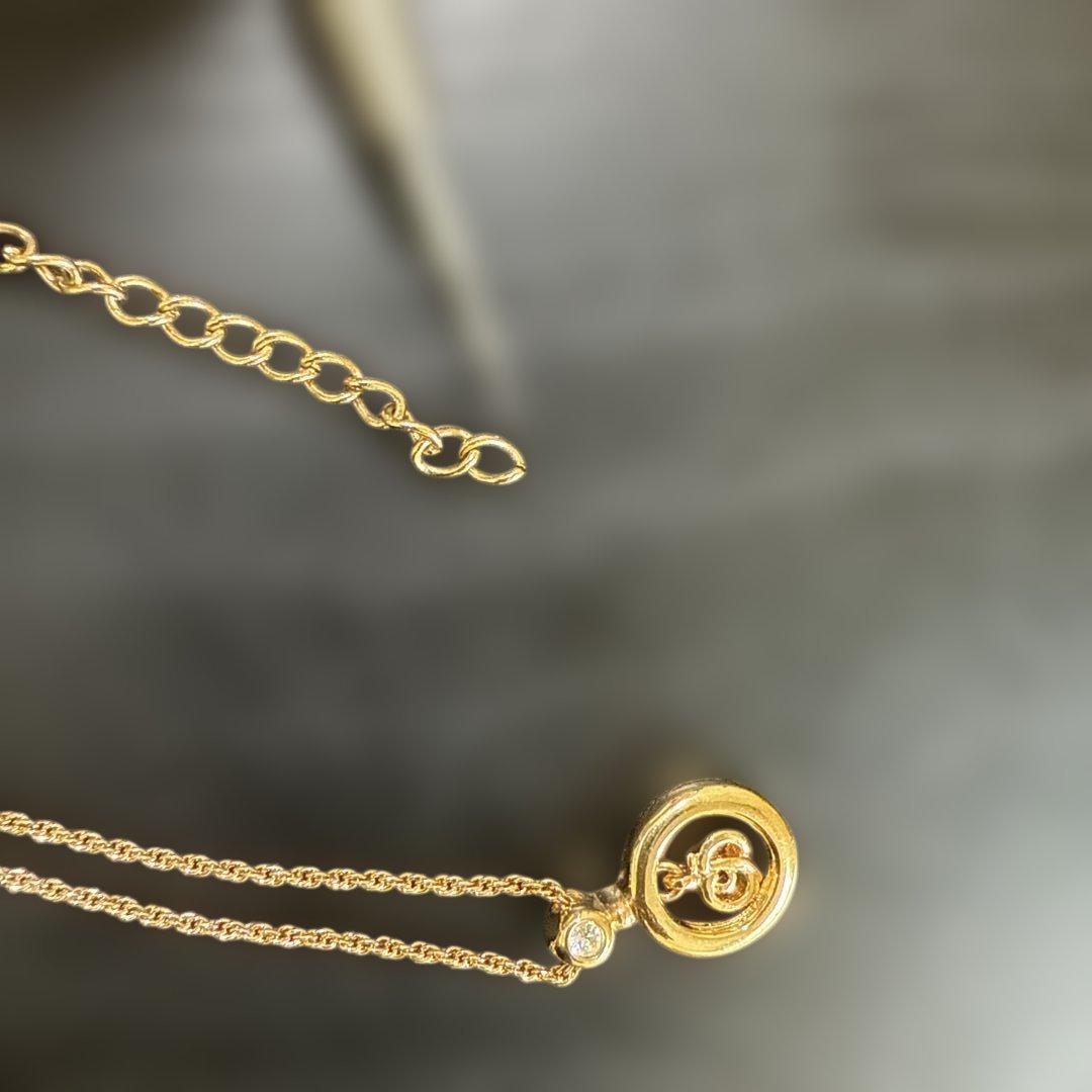 Christian Dior ラインストーン付きCDロゴチャームネックレス美品 Christian Dior ラインストーン付きCDラウンドチャーム