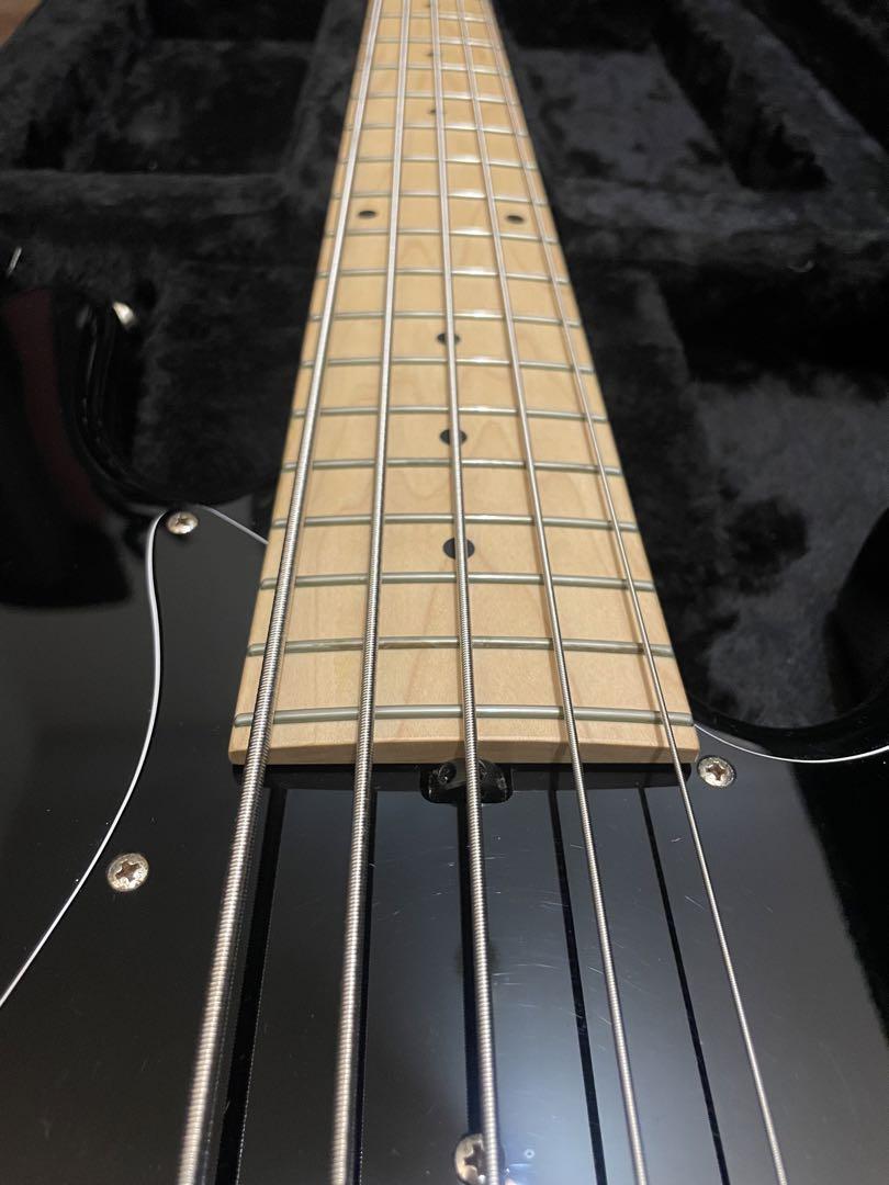 Sadowsky Metroline MV5 5弦ベース