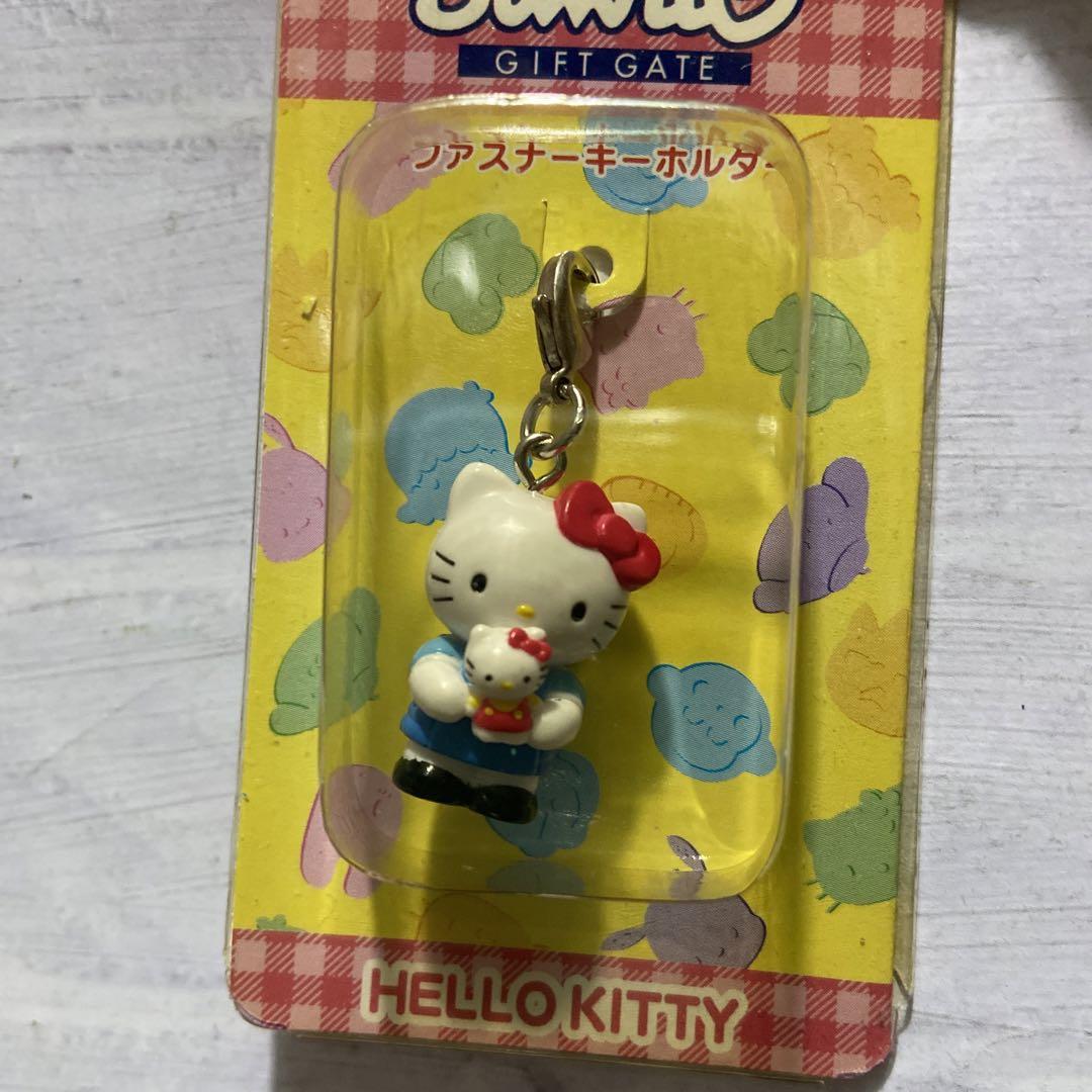ハローキティ♡レトロ　ギフトゲートキティ　ファスナーマスコット　未開封