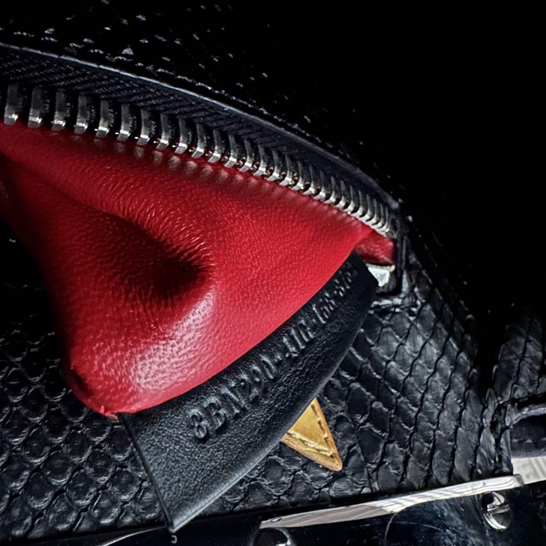 FENDI モンスター×パイソン ピーカブー ブラック ショルダーバッグ