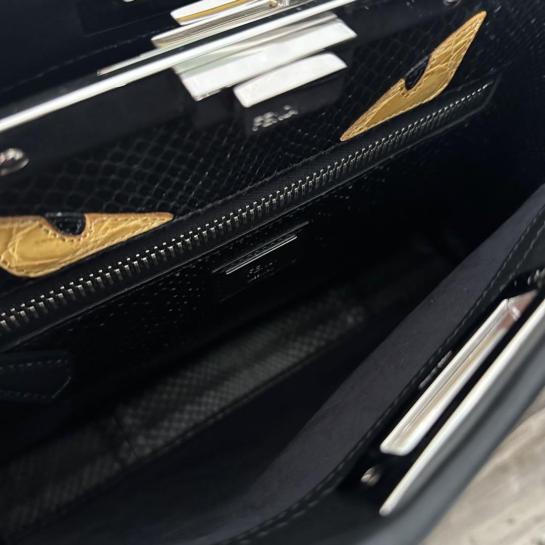 FENDI モンスター×パイソン ピーカブー ブラック ショルダーバッグ
