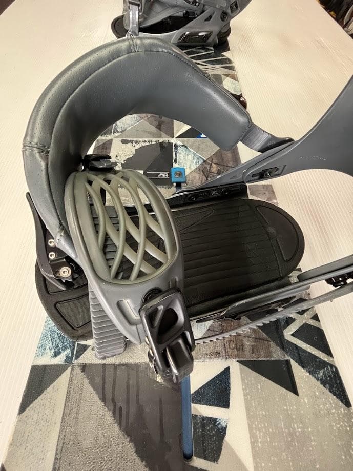 BURTONスノーボード バインディングセット 160CM ◇1335C/YONEX