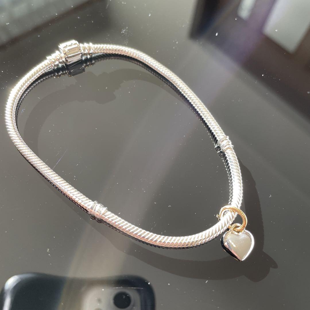 Pandora Moments Marvel Spider-Man Mask Clasp Bangle
