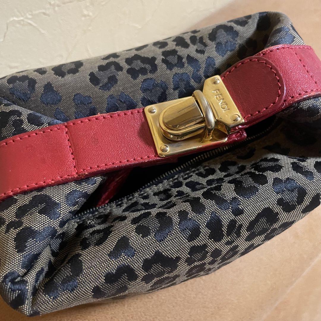 ヒョウ柄ショルダーバッグ 赤レザー FENDI レディース