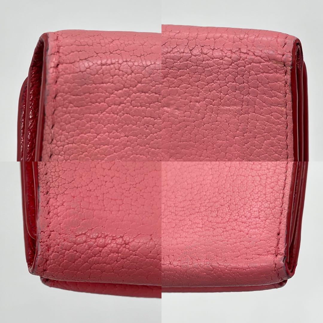miumiu マドラス ラブレター 三つ折り財布 ピンク コンパクト ロゴ金具