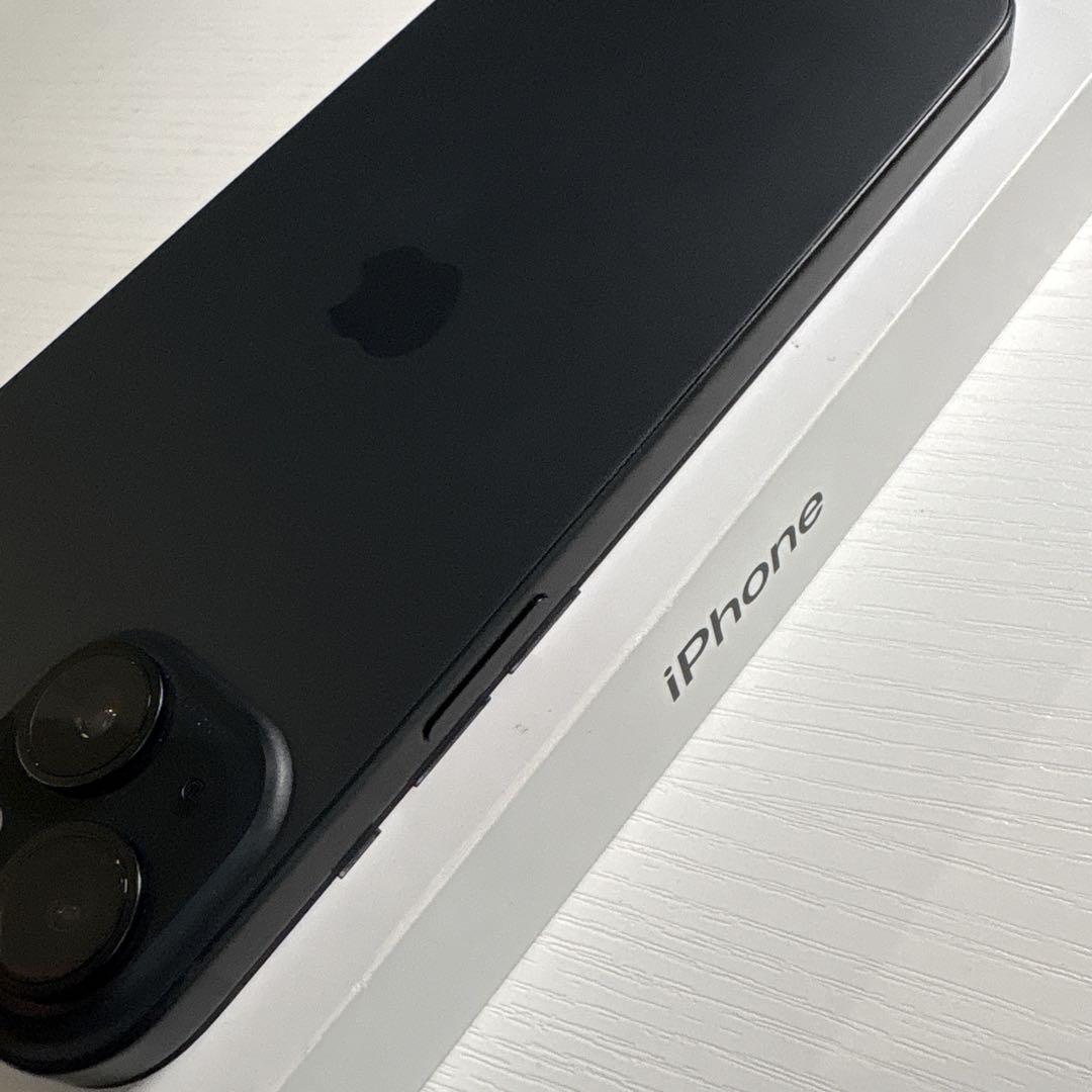 iPhone 15 Plus 128GB ブラック SIMフリー 極美品