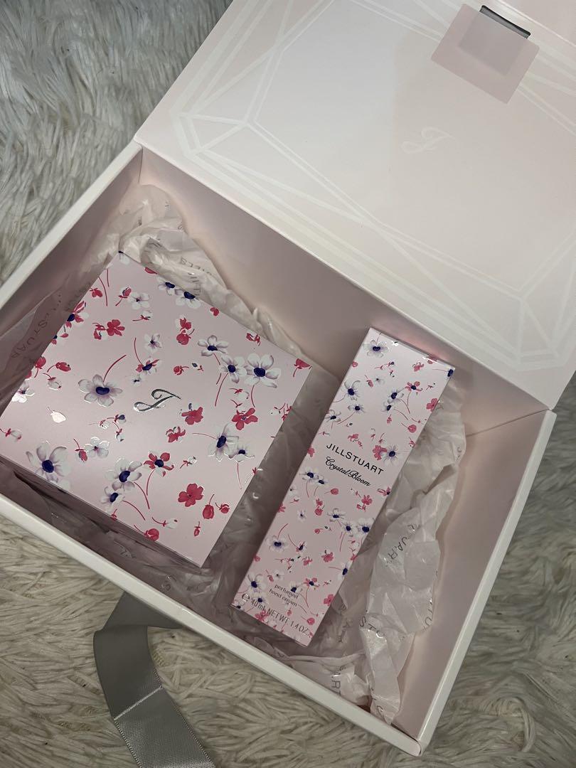 JILL STUART ボディクリーム ハンドクリーム　花柄パッケージ