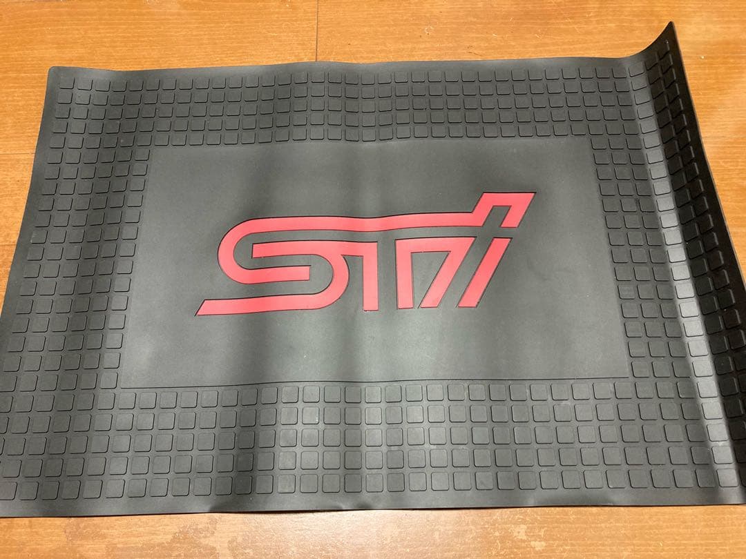 【美品】SUBARU純正 STIラバーマット