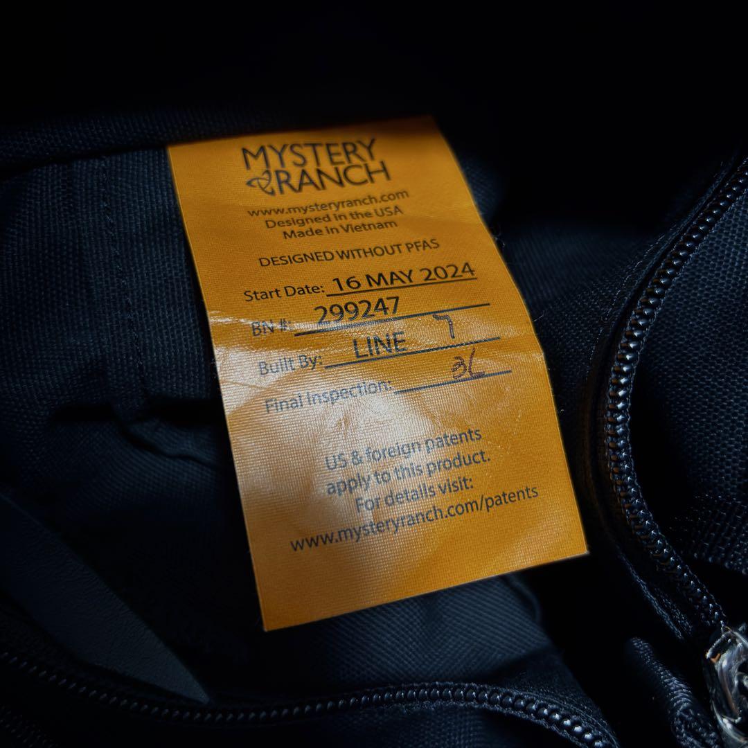 ミステリーランチ Bindle 10 ビンドル ショルダー バッグ ブラック
