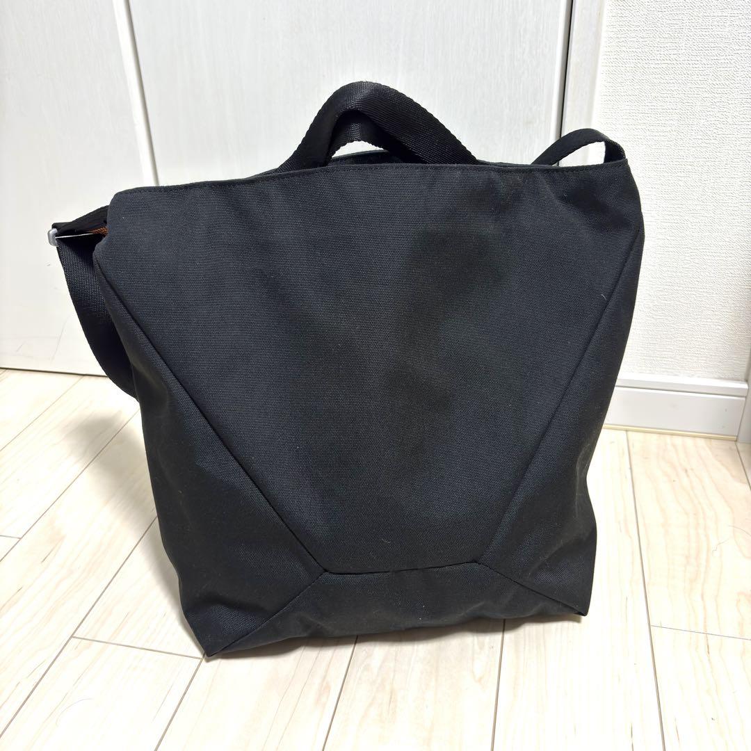 ミステリーランチ Bindle 10 ビンドル ショルダー バッグ ブラック
