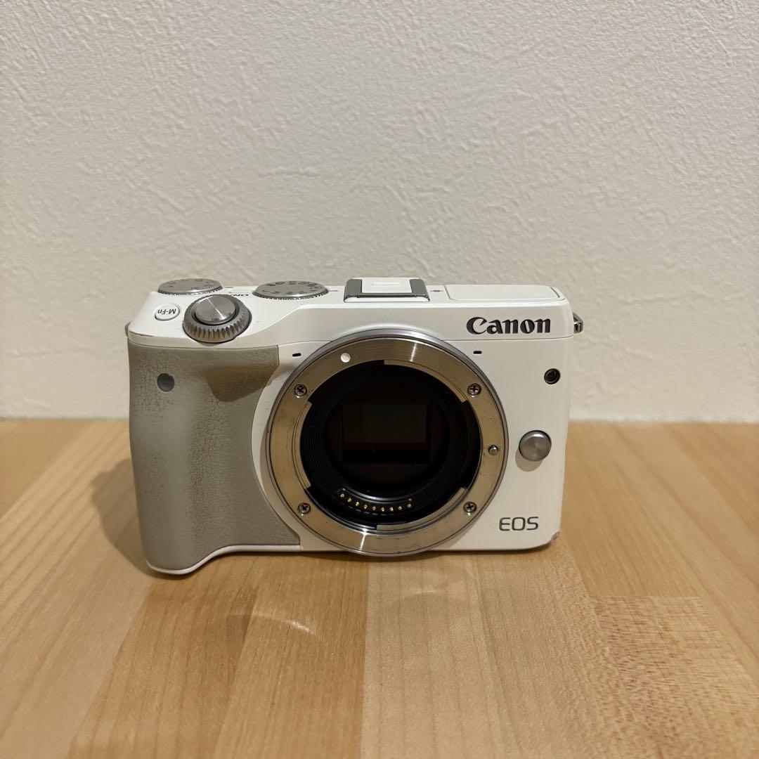 【ジャンク品】Canon EOS M3 ホワイト ミラーレスカメラ