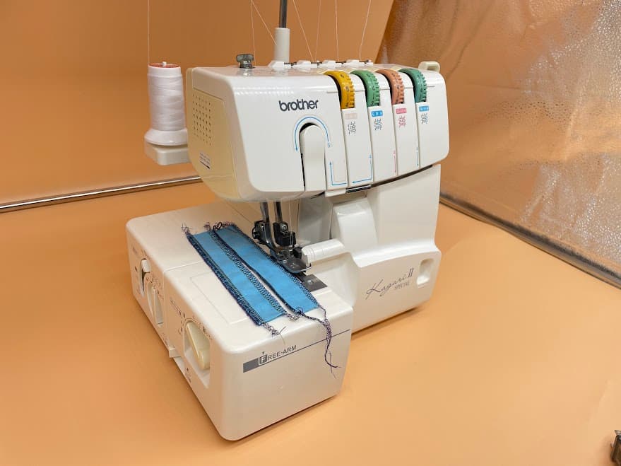 ☆保証付き☆ ブラザー KagariⅡSP ロックミシン本体 ☆保証付き☆ ブラザー KagariⅡSP ロックミシン本体