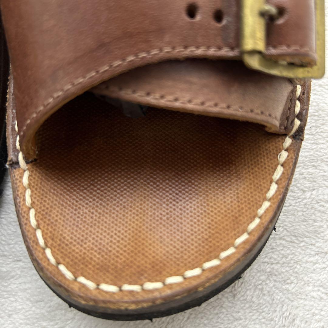SANDAL