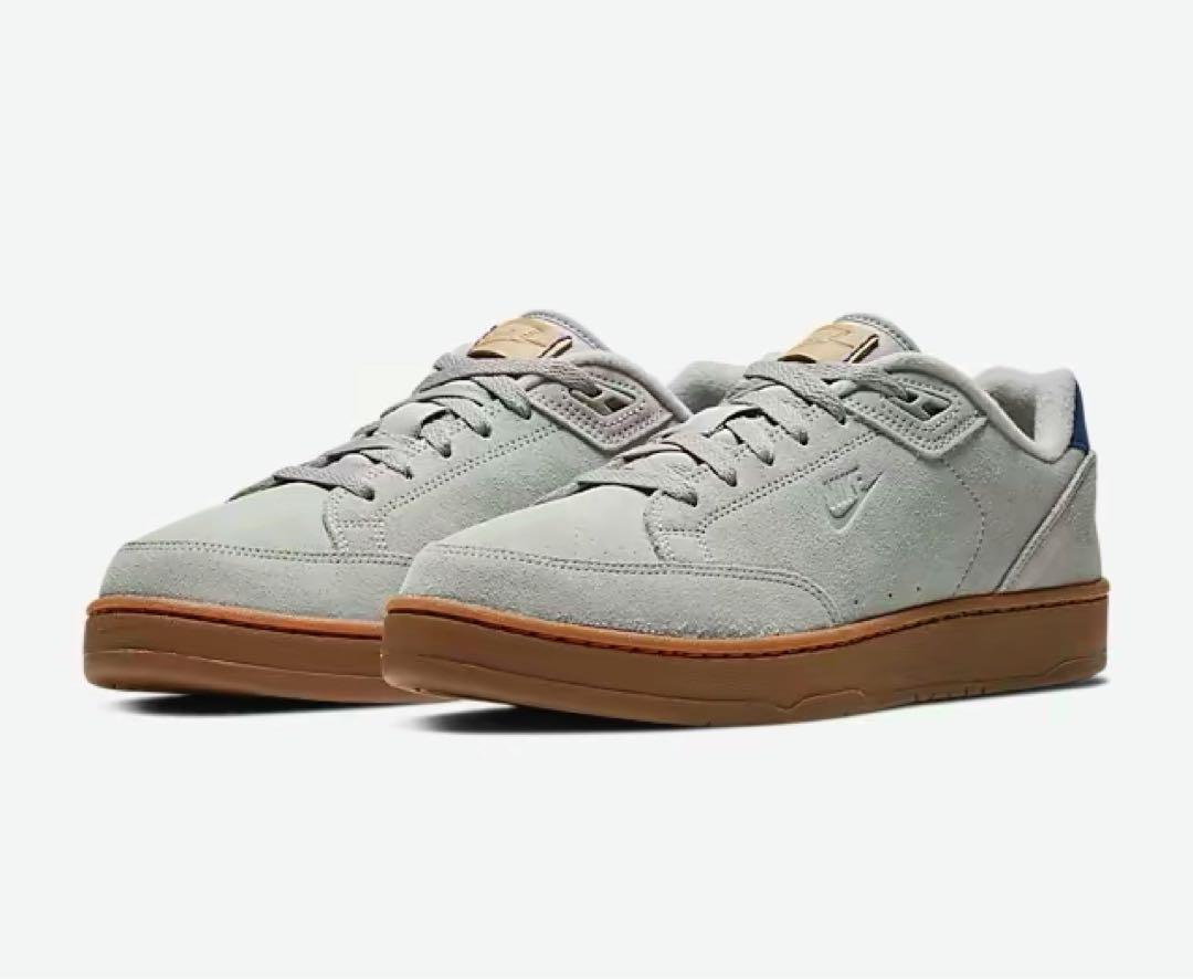 Nike スエード グレー スニーカー