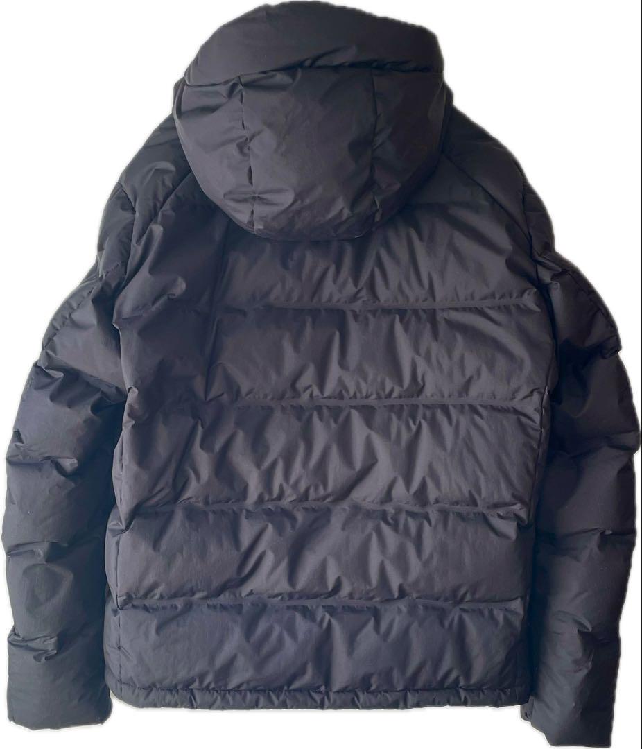 UNIQLO ユニクロ　シームレスダウンパーカ　黒　L