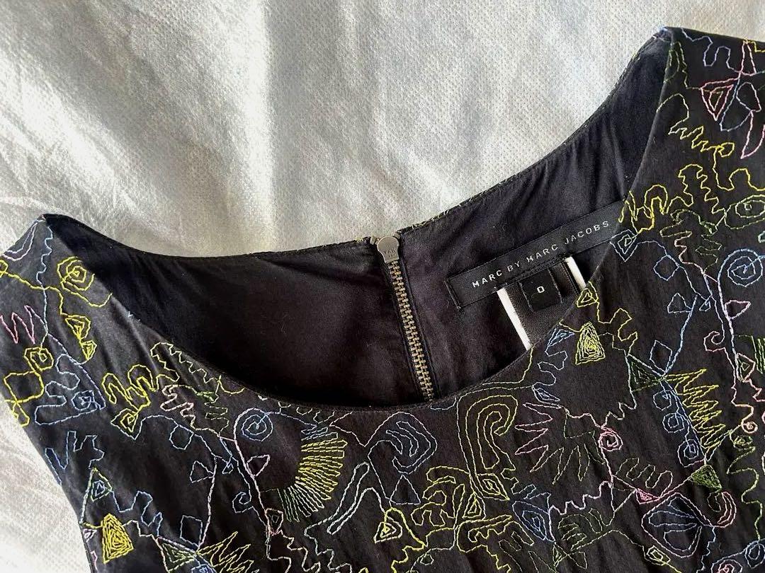 カラフル刺繍 ノースリーブワンピース MARC BY MARC JACOBS