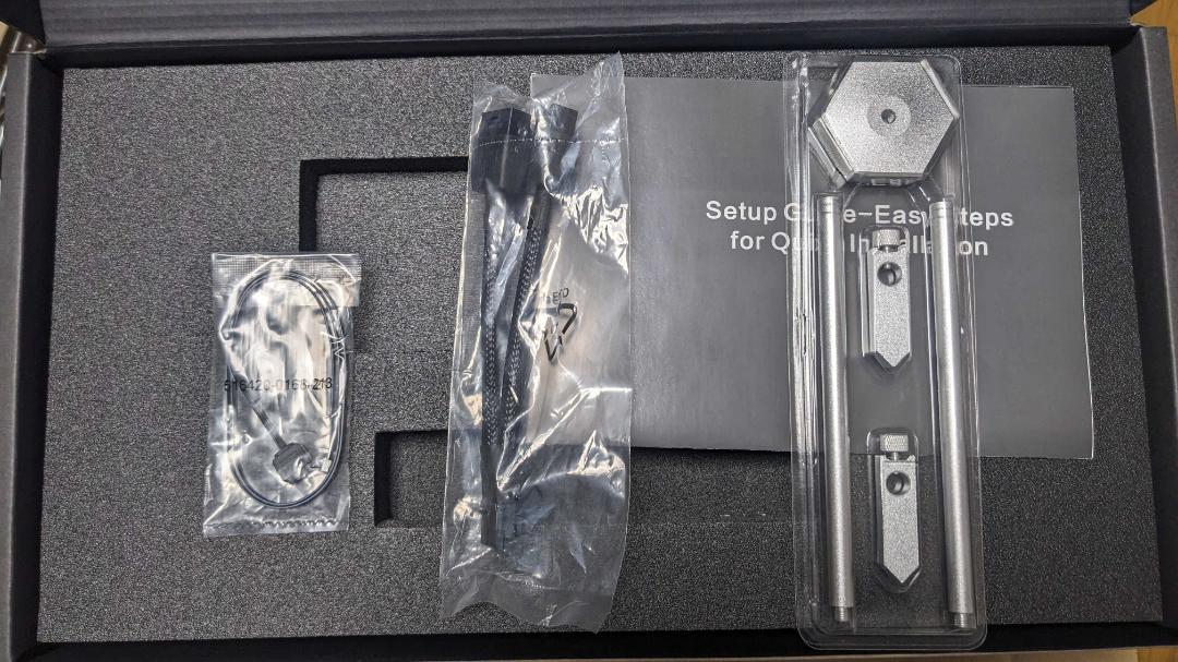 玄人志向 GK-RTX4070Ti-E12GB/WHITE/TP