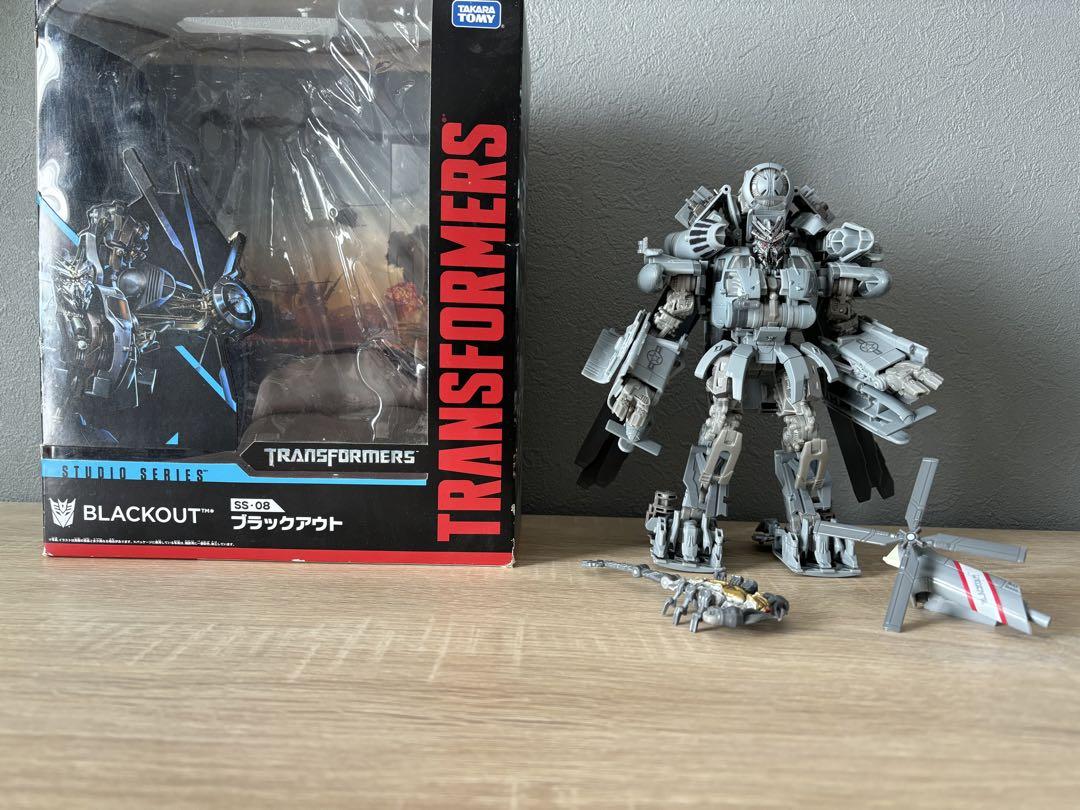 トランスフォーマースタジオシリーズ SS-15 アイアンハイド