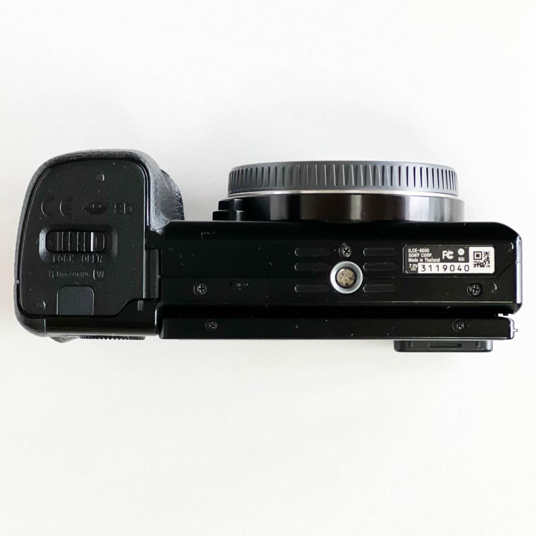 SONY α6000＋単焦点レンズ1本 シャッター回数少