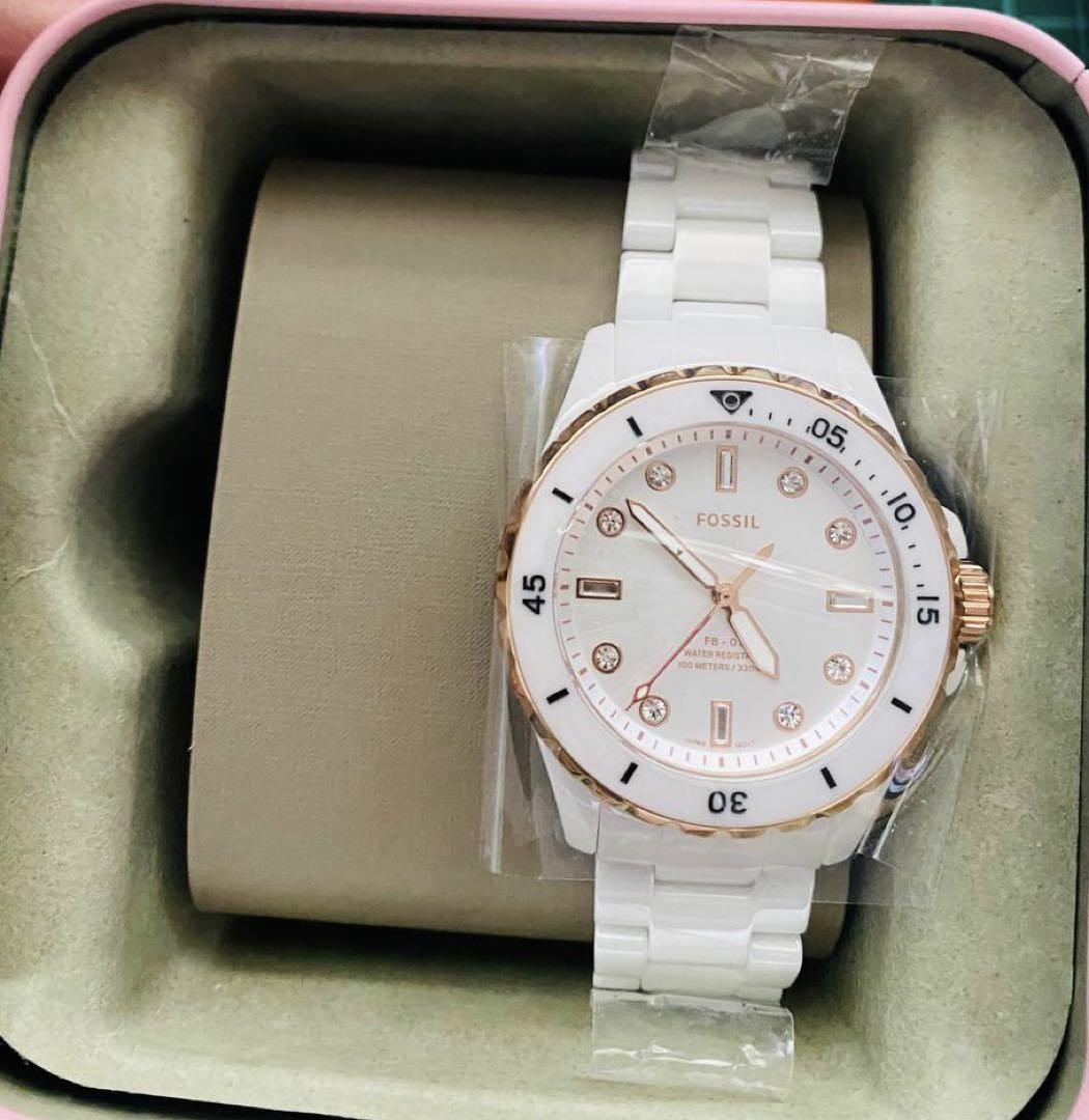 新品未使用 fossilフォッシル 三針 セラミックウォッチレディースウォッチ
