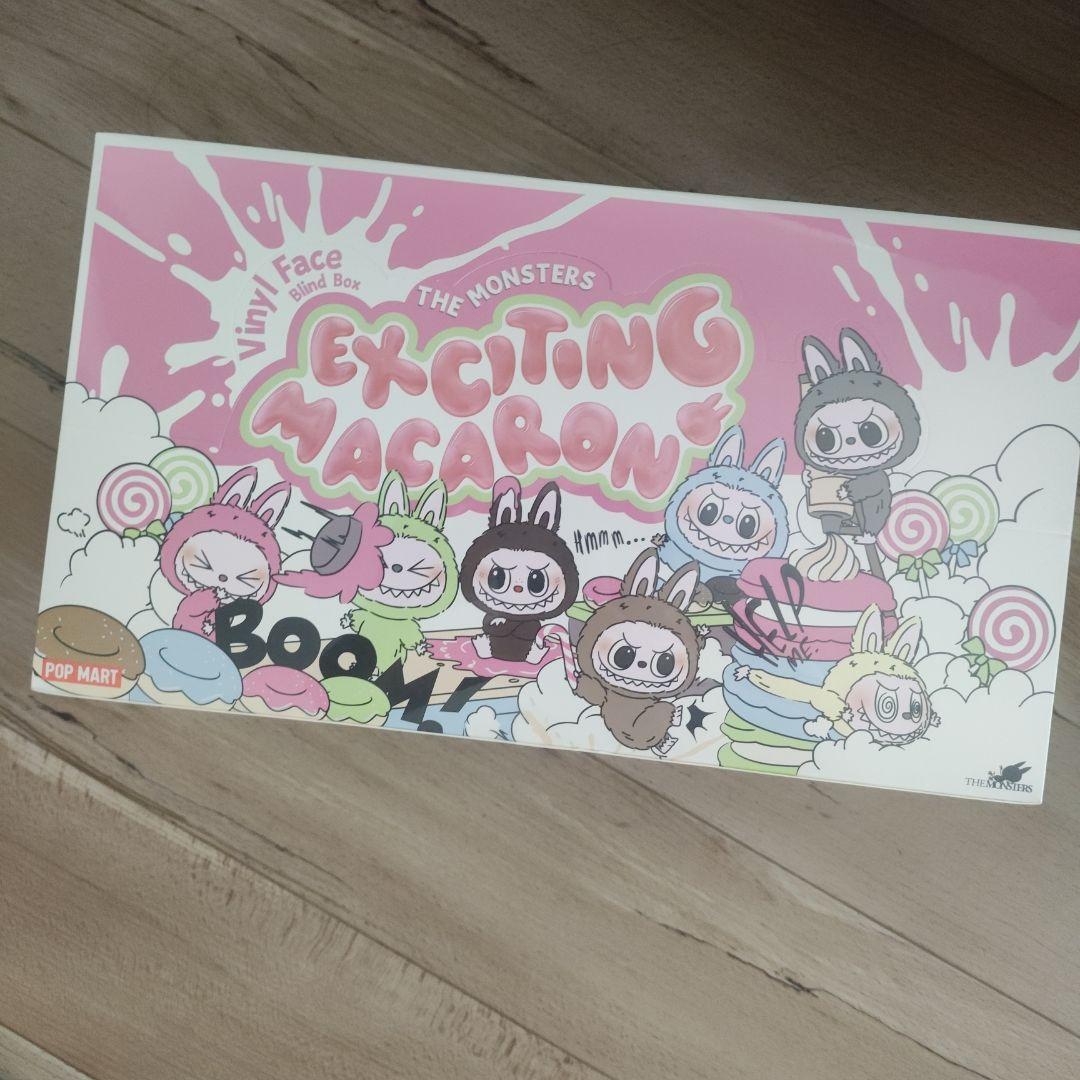 正規品Labubu exciting macaron ラブブ　マカロン