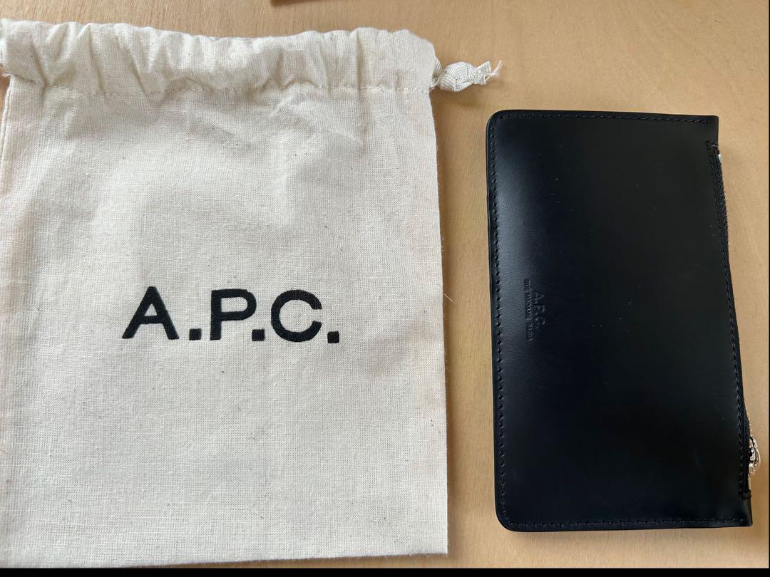 A.P.C. WALTER CARDHOLDER フラグメントケース