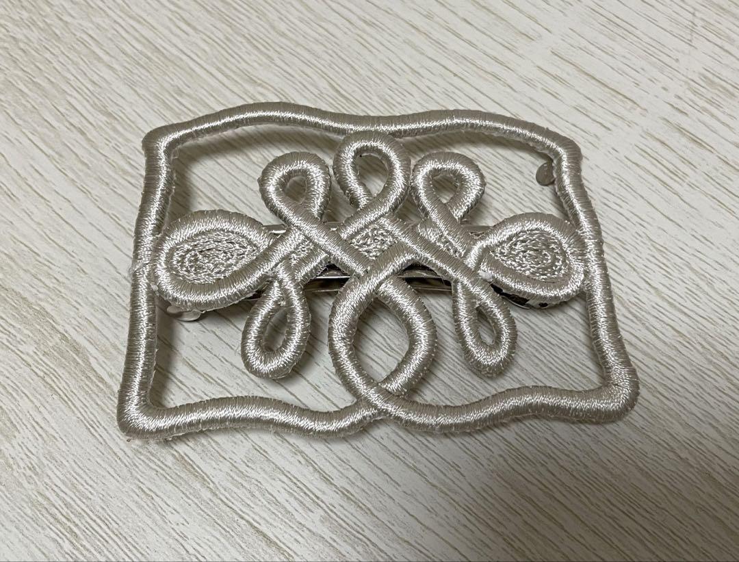 SYKIA Embroidery Hair Barrette Jane