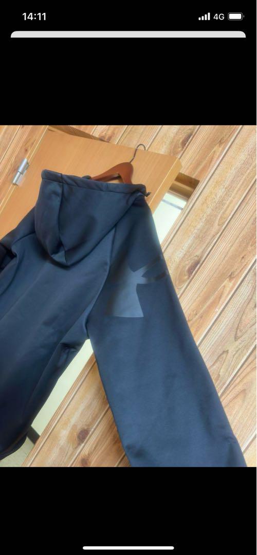 試着のみ　UNDER ARMOUR セットアップ　XL ジャージ　上下