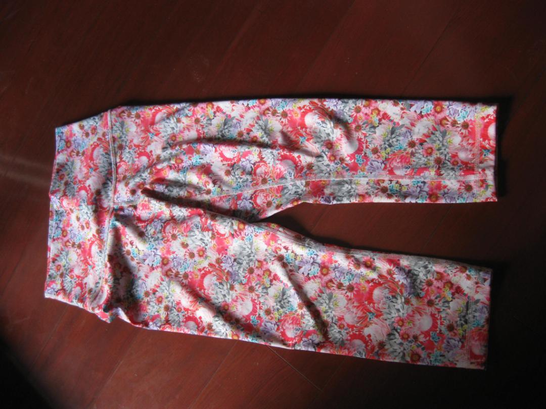 ルルレモン 　size 6 wunder under Flowabunga