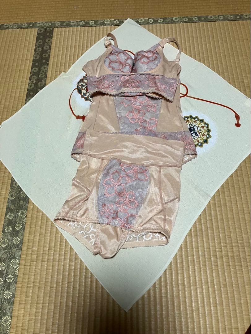 補正下着マルコアヴァンセサクラ3点セットと入れ物L