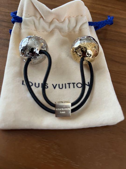 LOUIS VUITTON ルイヴィトン ヘアゴム シュシュ・ナノグラム プラネット LV M80266 メタル - メルカリ