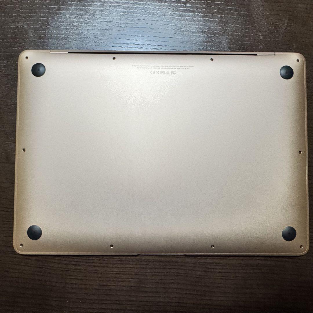 MacBook