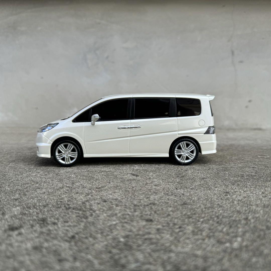 1/24 ホンダ ステップワゴン カラーサンプル ミニカー
