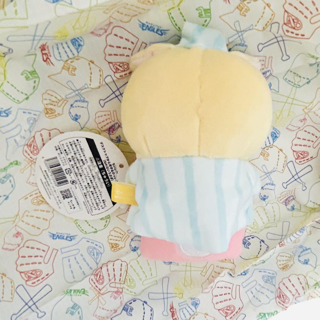 ちいかわ デスクトップから見守るひっかけぬいぐるみ ねれないうさぎ