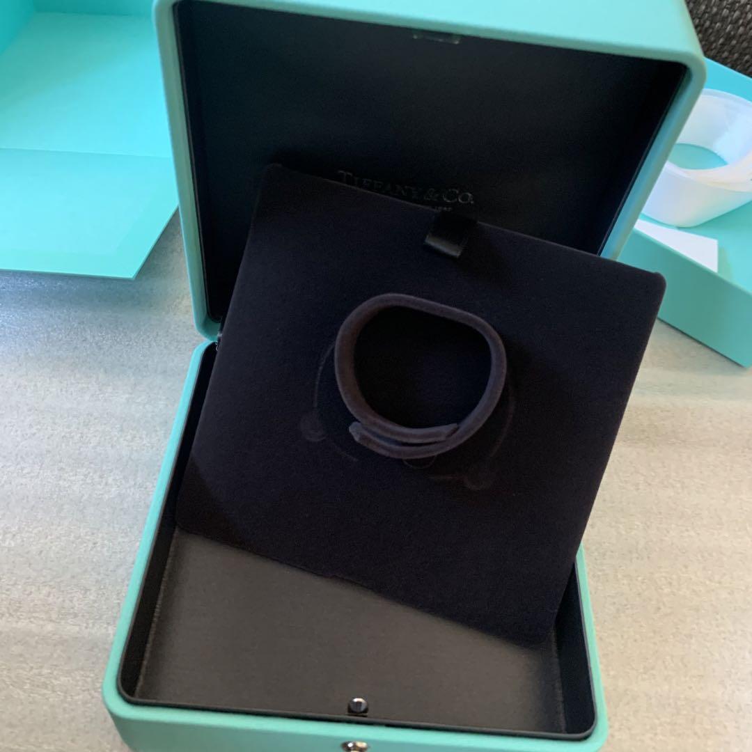 現行品美品 Tiffanyティファニー バングルケース 空箱 セット 現行品美品 Tiffanyティファニー バングルケース 空箱 セット