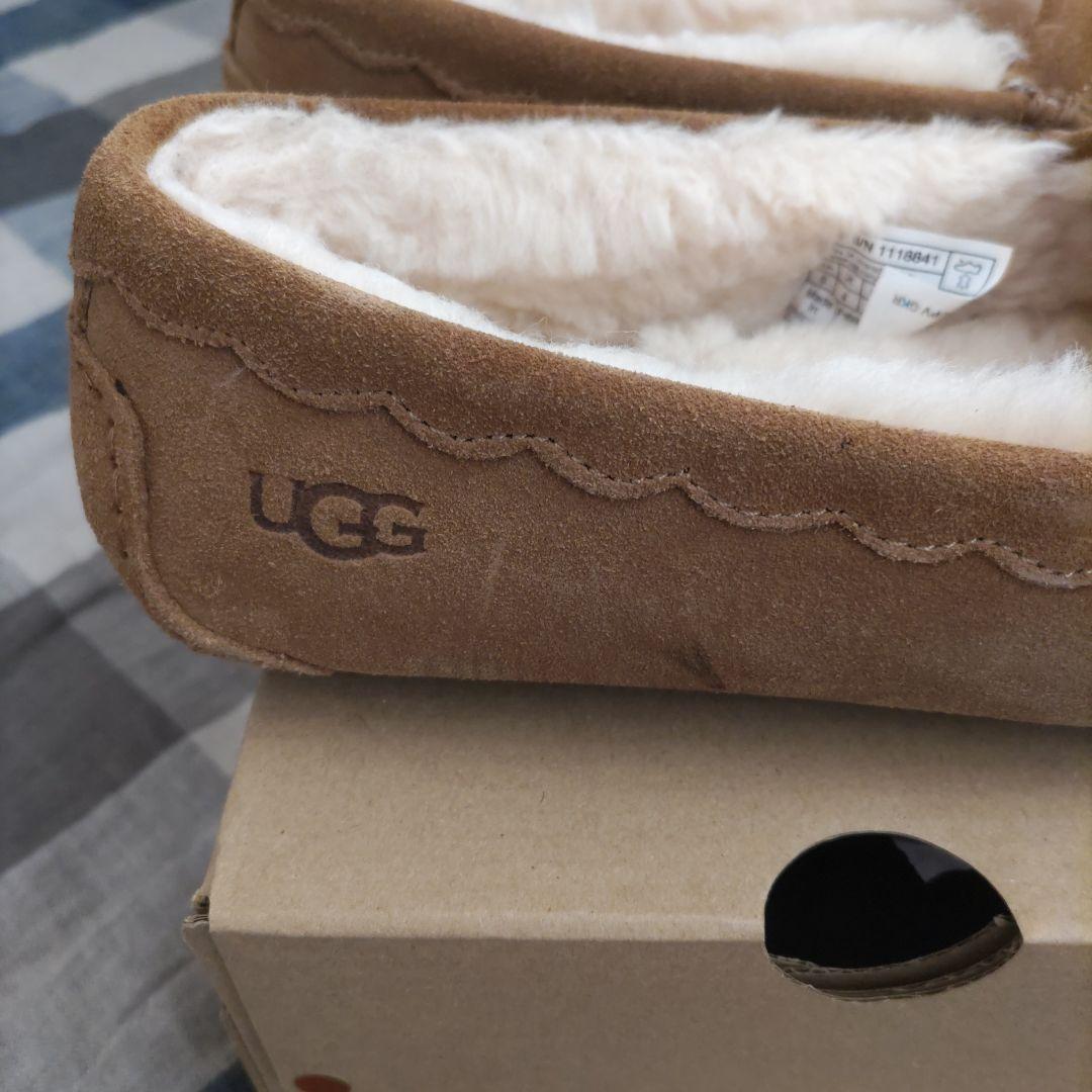 美品　UGG  Scalloped Moc（スカラップド モッグ）