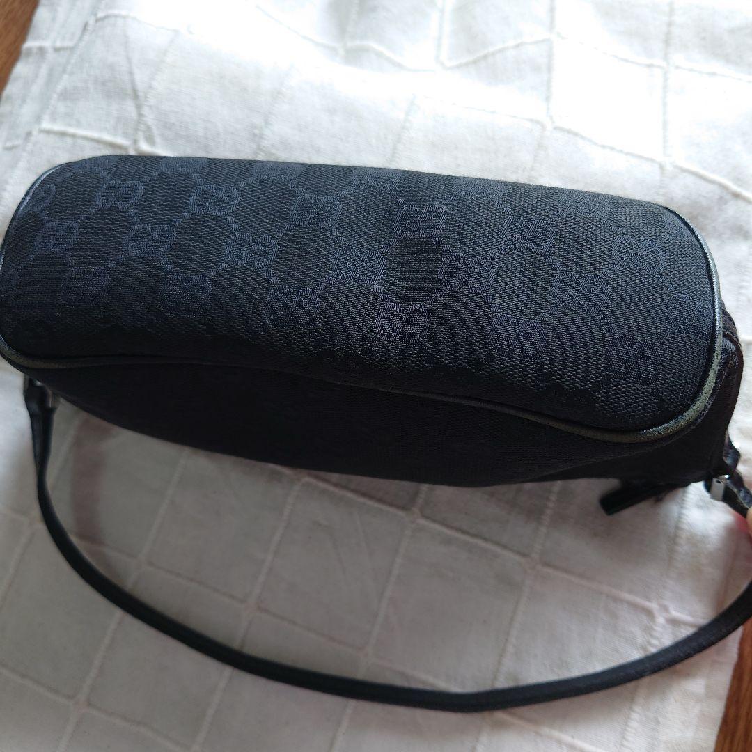 GUCCI ブラック GGパターン バッグ