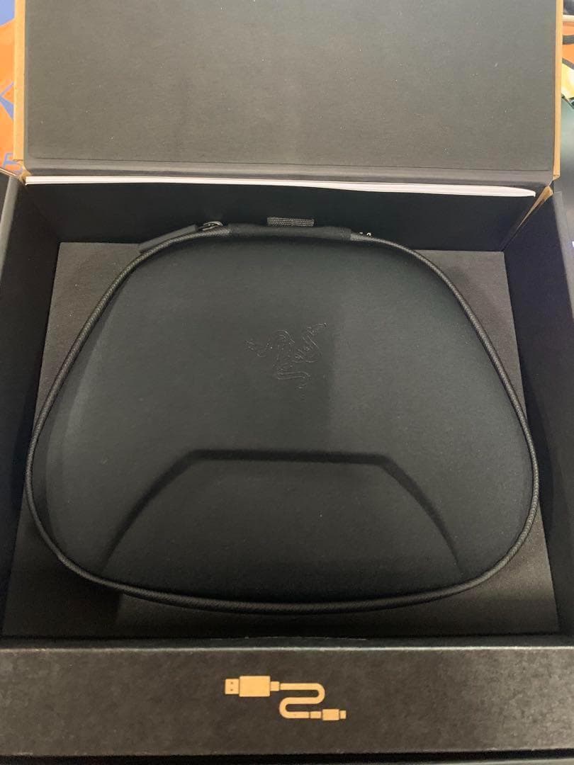 Razer レイザー Wolverine V3 Pro ワイヤレスコントローラー Razer レイザー Wolverine V3 Pro ワイヤレスコントローラー