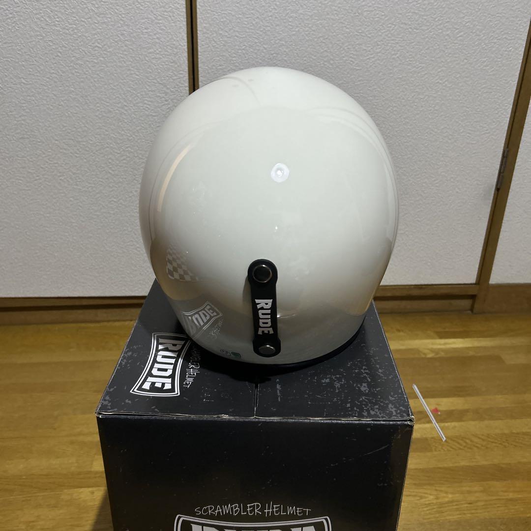 リード工業ヘルメット。