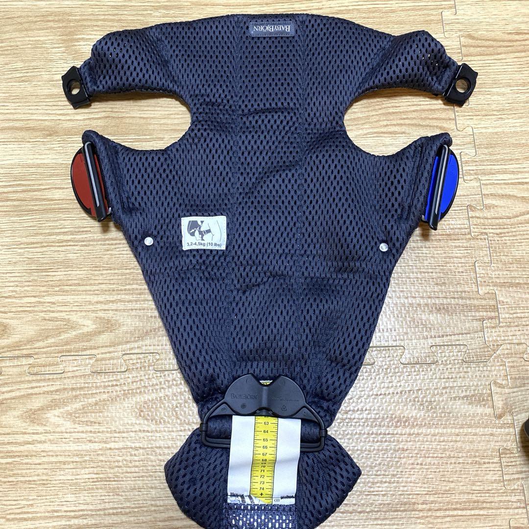 美品　BabyBjörn ベビーキャリアMINI メッシュ　抱っこ紐　チャコール