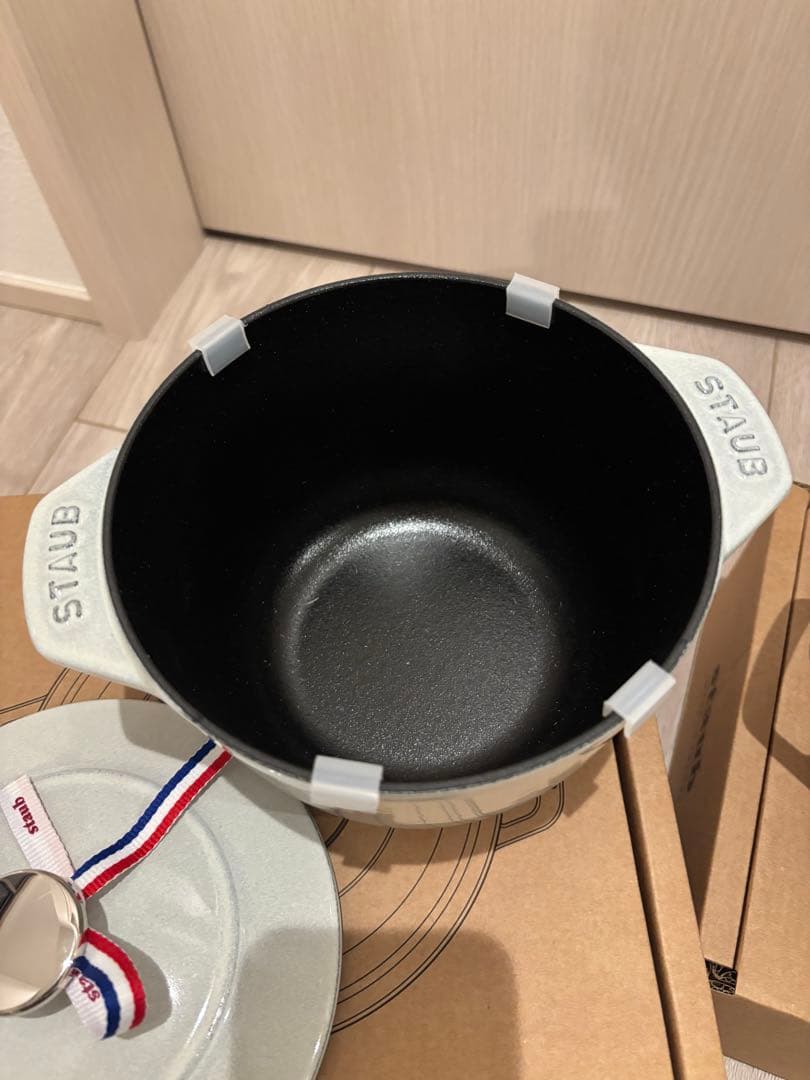 STAUB ラ•ココットde GOHAN カンパーニュ STAUB ラ•ココットde GOHAN カンパーニュ