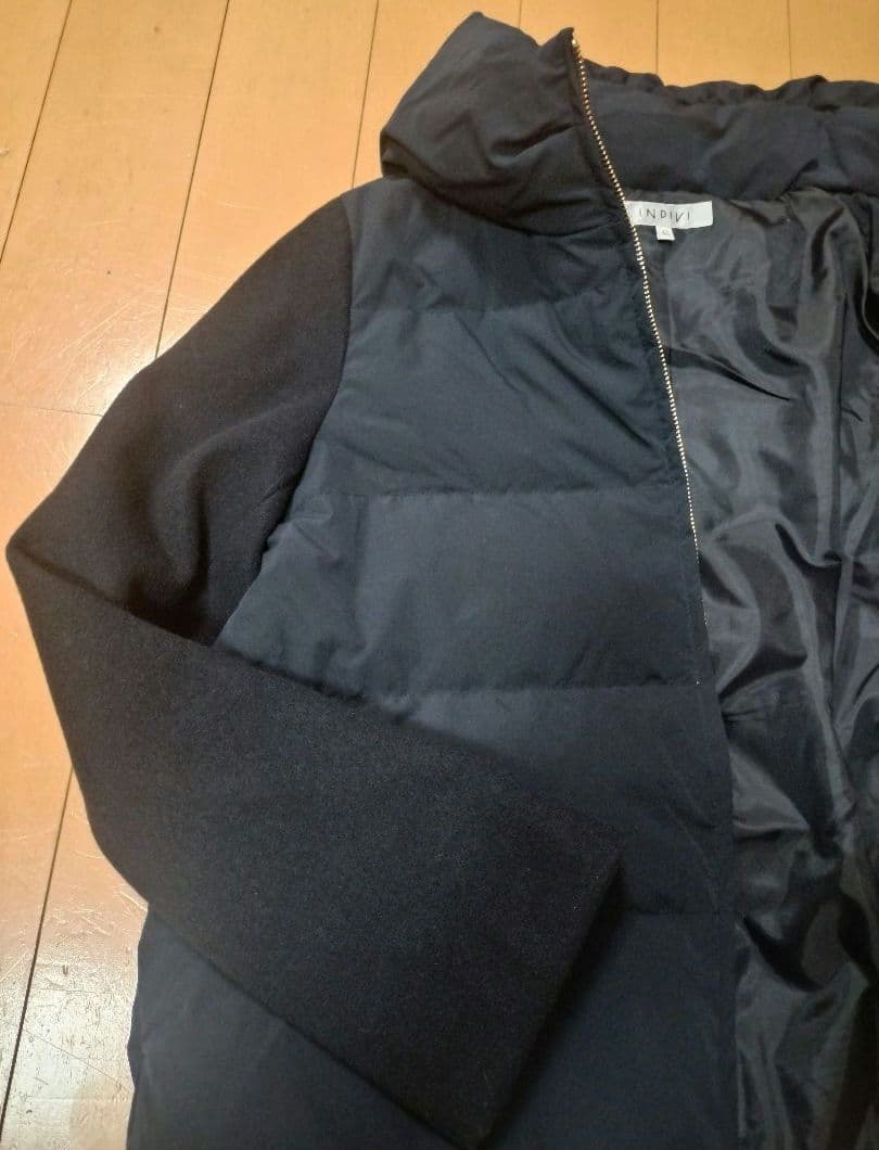 美品 INDIVI インディヴィ ダウンジャケットフェザー 袖異素材 女優襟 L 美品 INDIVI インディヴィ ダウンジャケットフェザー 袖異素材 女優襟 L