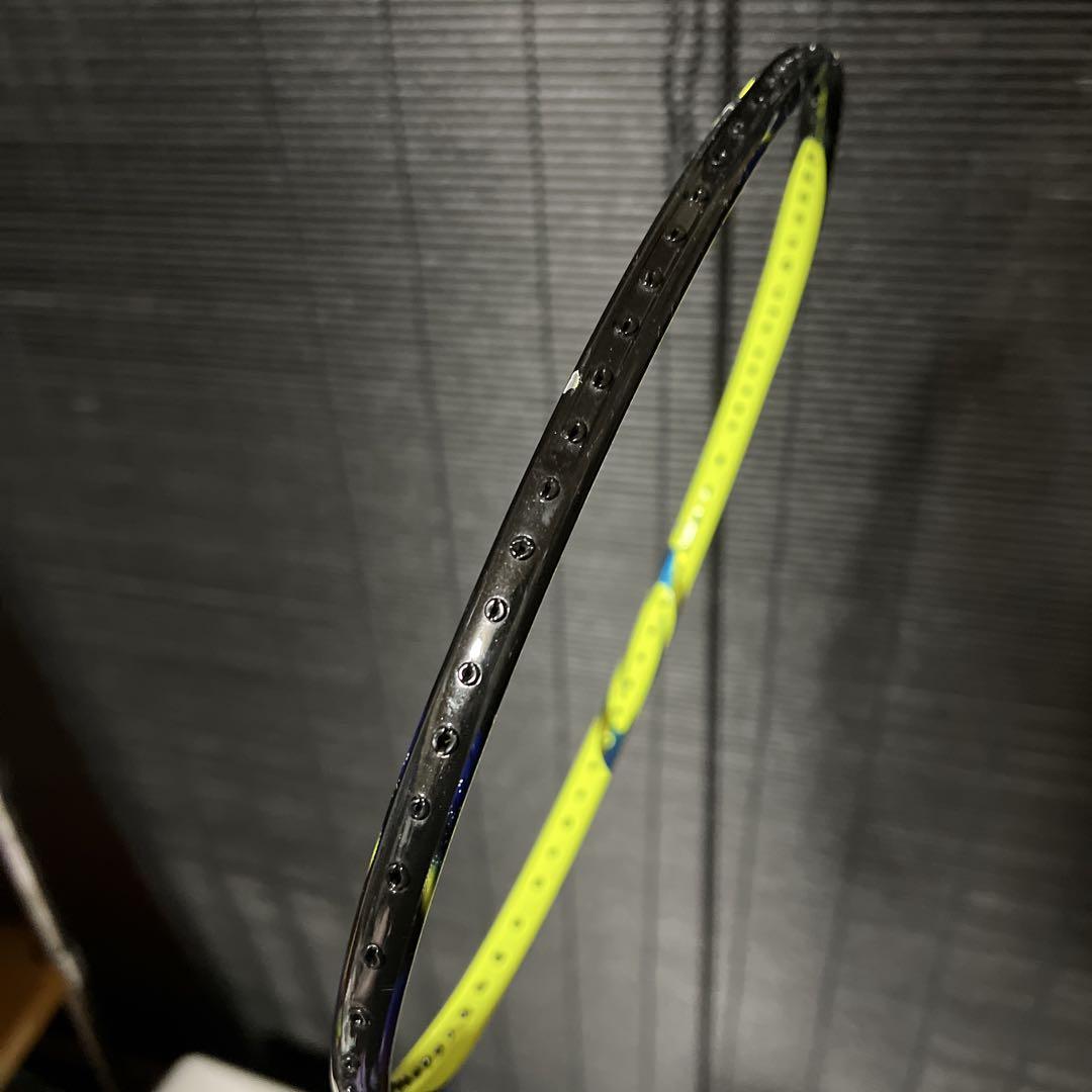 【ハル】美品✨YONEX ASTROX77 アストロクス 3UG4