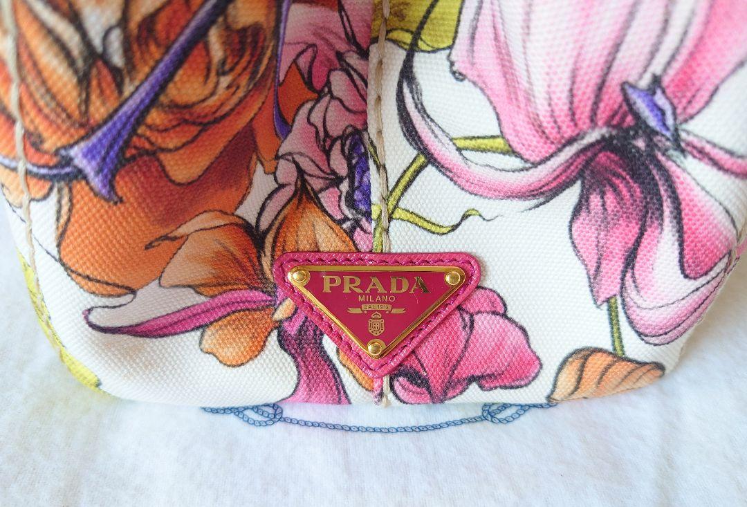 PRADA プラダ カナパ 眠り姫 バッグ トライアングルロゴ コミック ピンク