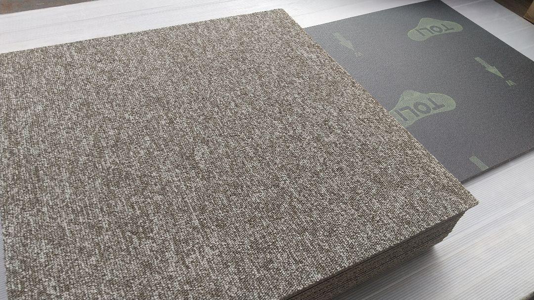 タイルカーペット TOLI GA-100 新品未使用 外箱無し DIY 東リ