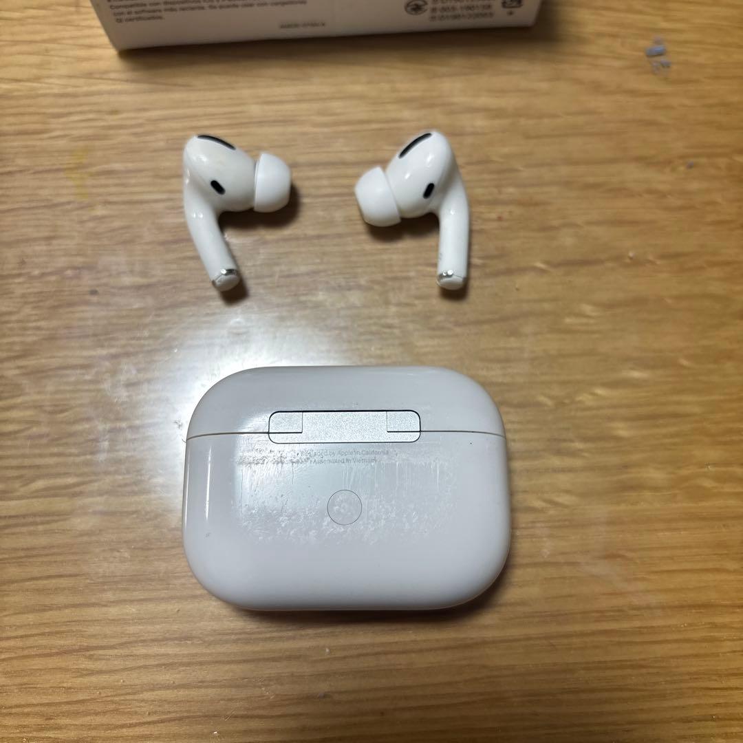 AirPods Pro 充電ケース付き AirPods Pro 充電ケース付き