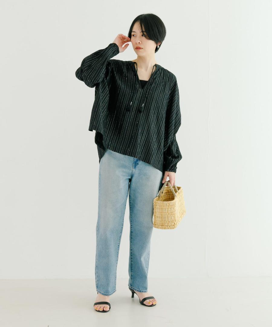 極美品✨定価１.４万❤️　黒　アーバンリサーチ　ラメストライプチュニックブラウス