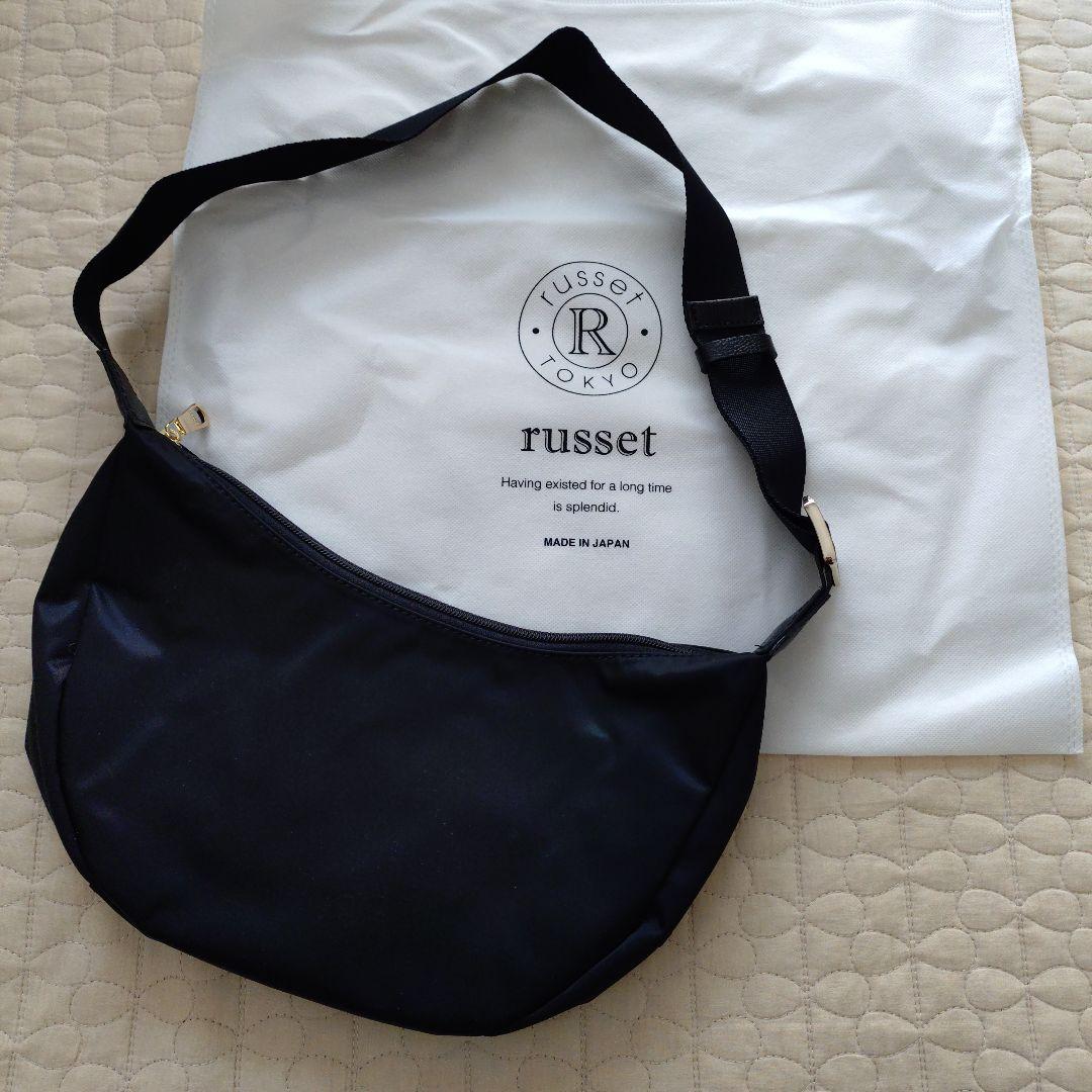 【未使用】russet ナイロンラウンドショルダーバッグ 金具ゴールド